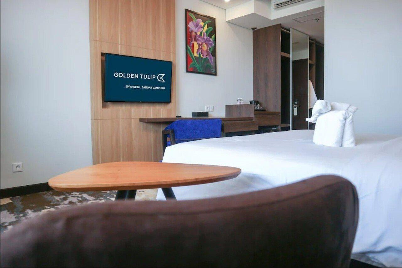 Golden Tulip Springhill Lampung Hotel Bandar Lampung Exterior foto