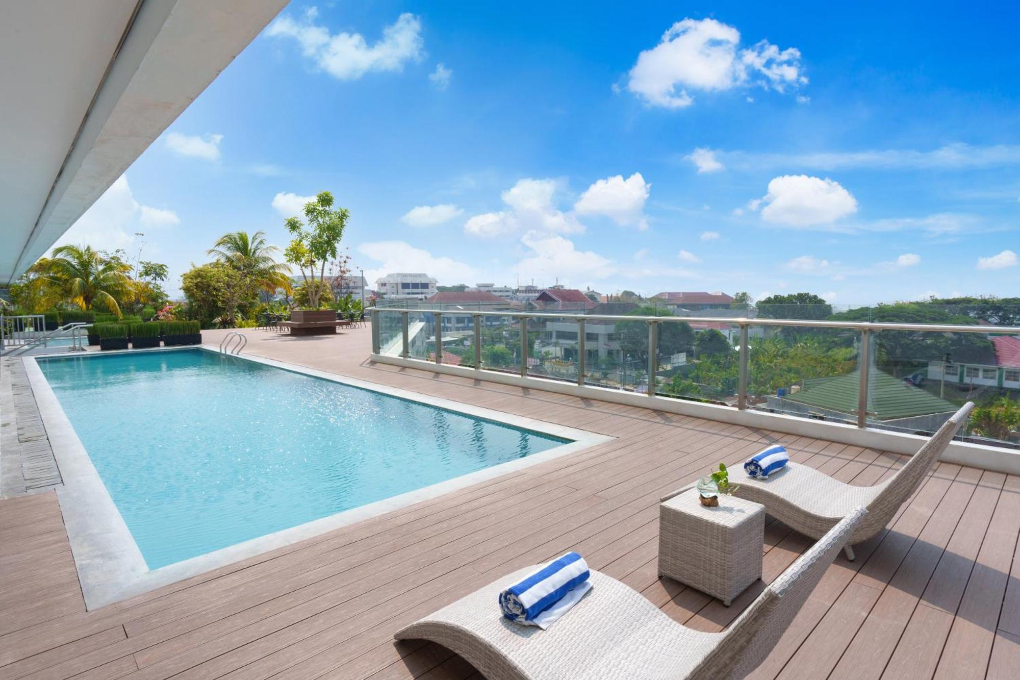 Golden Tulip Springhill Lampung Hotel Bandar Lampung Exterior foto